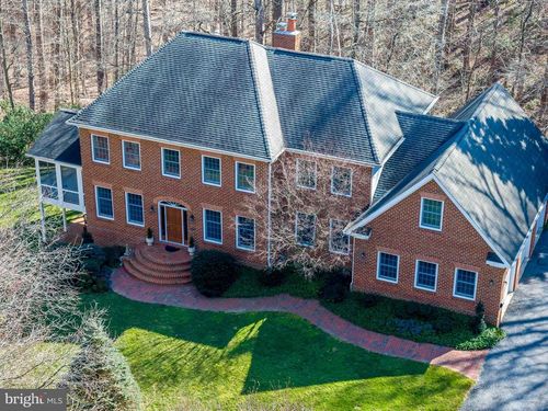 7517 Lees Farm Rd, CLIFTON, VA, 20124-1843 | Card Image