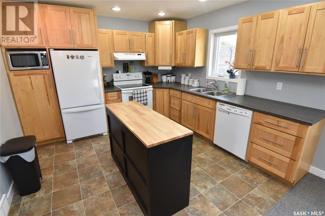 105 7 Ave E, House other with 4 bedrooms, 1 bathrooms and null parking in Nipawin SK | Image 16