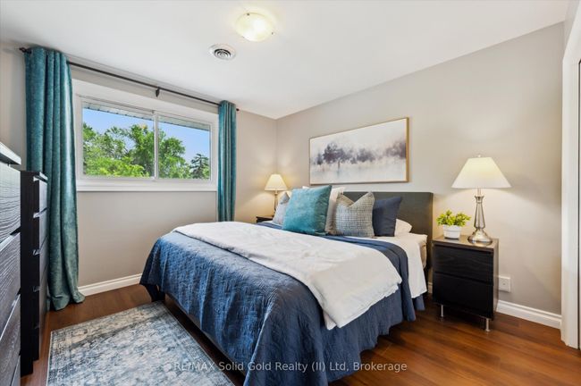 125 Macgregor Cres, House other with 3 bedrooms, 2 bathrooms and 5 parking in Waterloo ON | Image 20