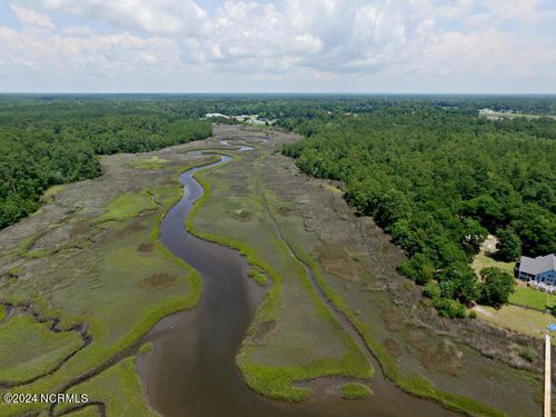 4 Willis Landing Rd, Hubert, NC, 28539 | Card Image