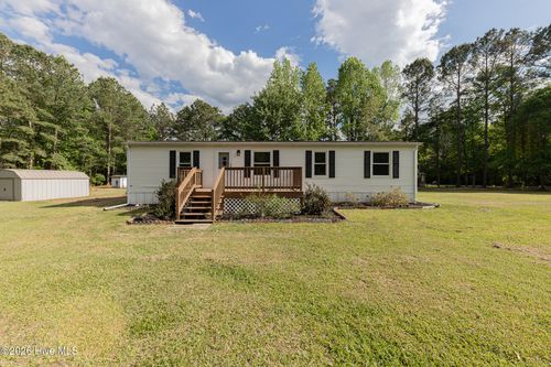 129 Cherokee Nation Ln, Jacksonville, NC, 28540-5827 | Card Image