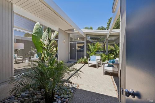 100 Golden Hinde Boulevard, San Rafael, CA, 94903 | Card Image