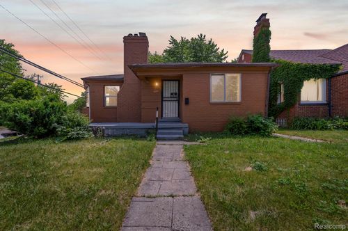 10270 Beaconsfield St, Detroit, MI, 48224-2573 | Card Image