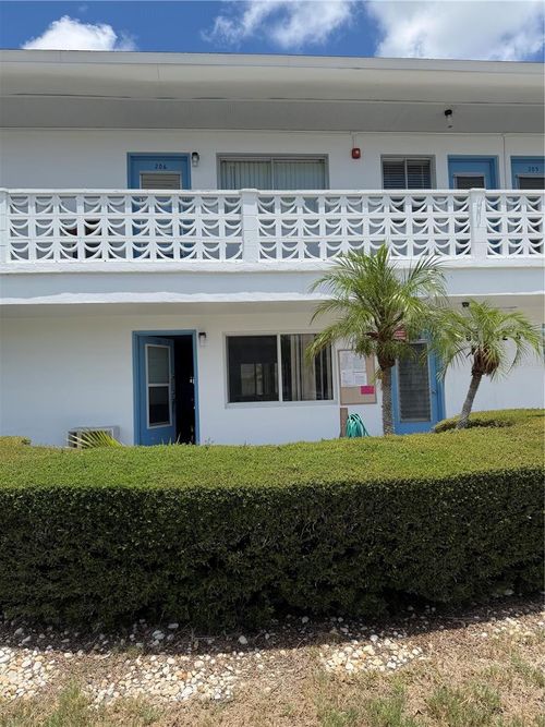 106-8555 112th St, SEMINOLE, FL, 33772-4227 | Card Image