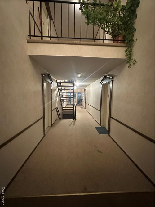 apt-a9-11720 15 Mile Rd, Sterling Heights, MI, 48312-5126 | Card Image