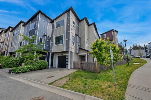 933 Solitaire Landing, Langford, BC, V9C0J9 | Card Image