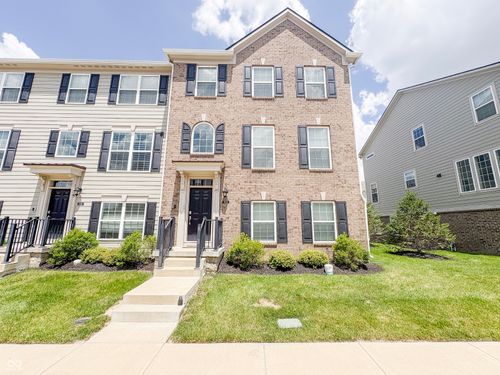 3522 Brampton Ln, Westfield, IN, 46074-6210 | Card Image