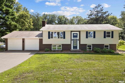 2665 145th Ave, Sherrard, IL, 61281-8551 | Card Image