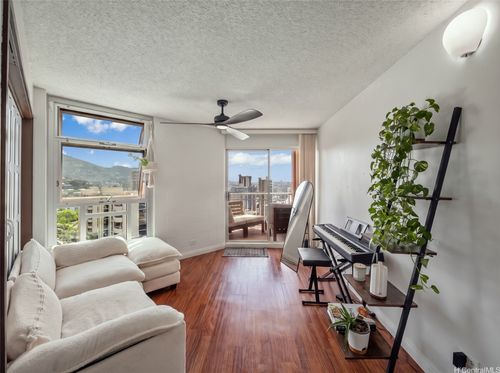 801-1031 Maunaihi Pl, Honolulu, HI, 96822-3412 | Card Image