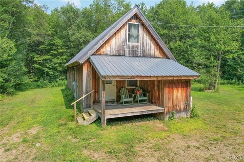 657 County Route 15, Lacona, NY, 13083-4101 | Card Image