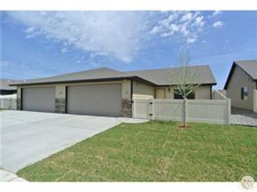 352 Faith Dr, Billings, MT, 59102-8540 | Card Image