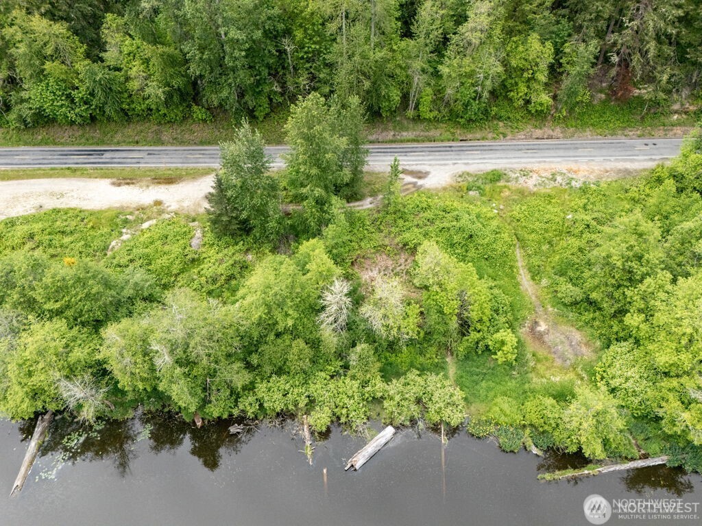 Land in Eatonville 3