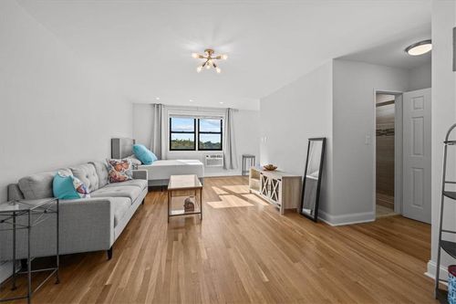 apt-4n-8409 155th Ave, Howard Beach, NY, 11414-2207 | Card Image