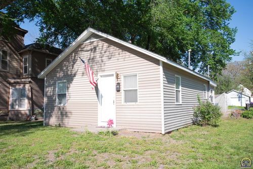 1106 Nw Jackson St, Topeka, KS, 66608-1380 | Card Image