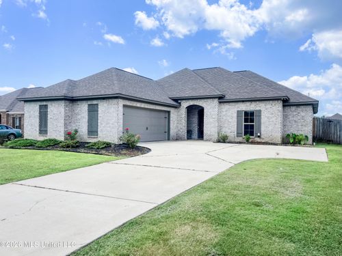 201 Chartleigh Cir, Canton, MS, 39046-1230 | Card Image