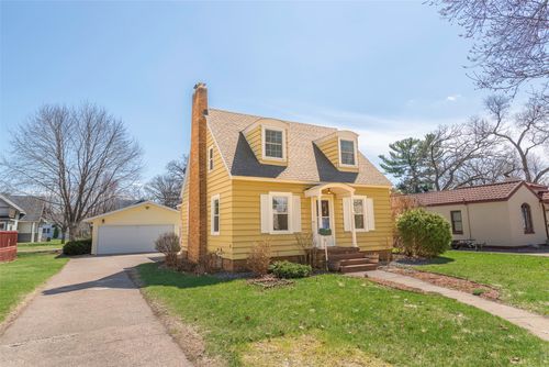 715 Rand St, Chippewa Falls, WI, 54729-2135 | Card Image