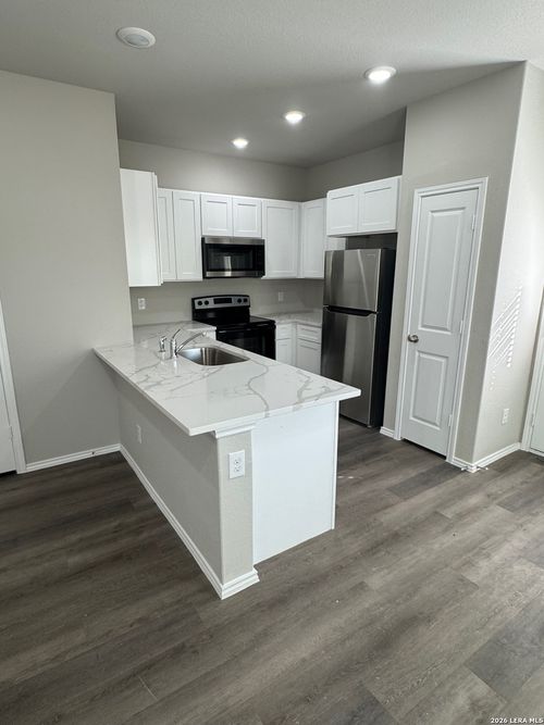 apt-101-7818 Shetland Dr, San Antonio, TX, 78223-4693 | Card Image