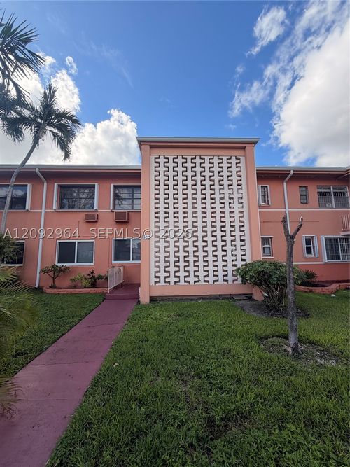 2a-3410 Sw 9th St, Miami, FL, 33135-4424 | Card Image