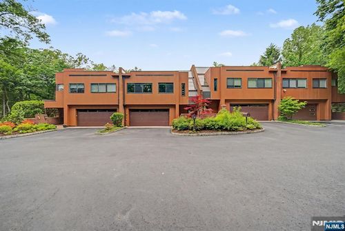 3 Daniel Dr, Englewood, NJ, 07631-3736 | Card Image