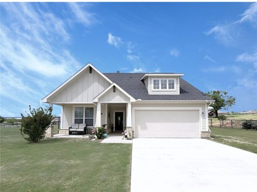 140 Spring Creek Cir, Paradise, TX, 76073-4703 | Card Image