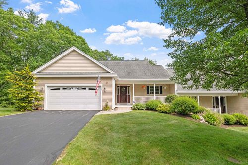 31 Shaker Hill Rd, Hooksett, NH, 03106-2236 | Card Image