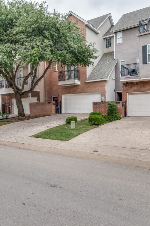 5709 Lewis St, Dallas, TX, 75206-7911 | Card Image