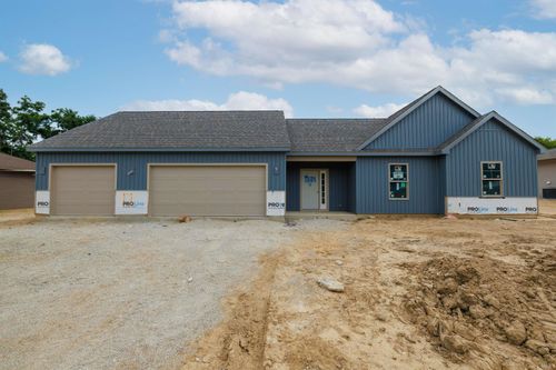 980 E Hawthorn Ln, Columbia City, IN, 46725-1932 | Card Image