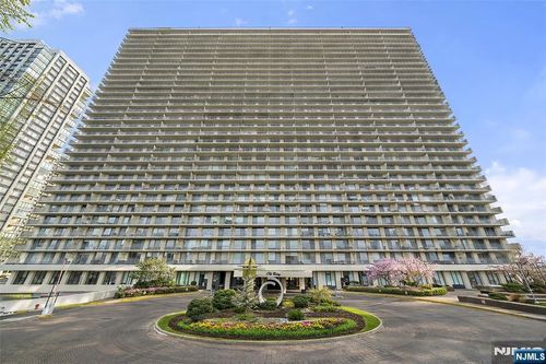 1530 Palisade Ave, Fort Lee, NJ, 07024-5471 | Card Image