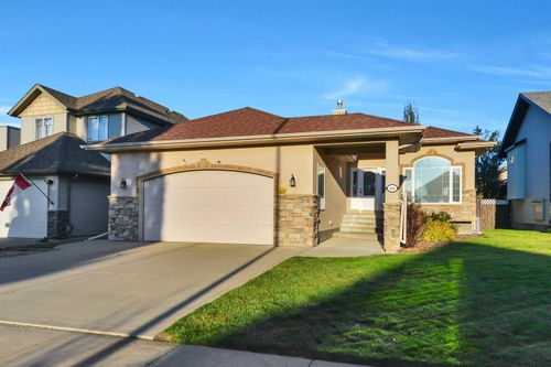 466 Wishart St, Red Deer, AB, T4N7E9 | Card Image