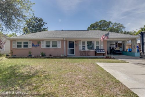 141 Beachview Ave, Biloxi, MS, 39531-4805 | Card Image