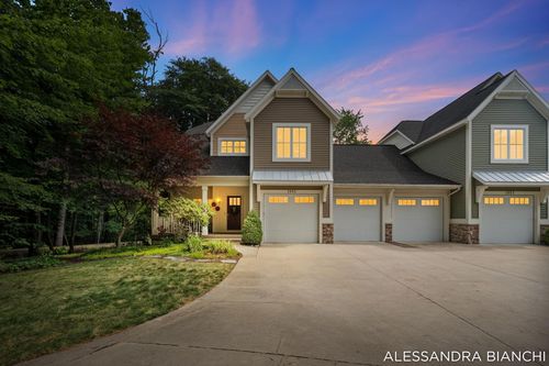 1955 Bower St, Holland, MI, 49424-2425 | Card Image