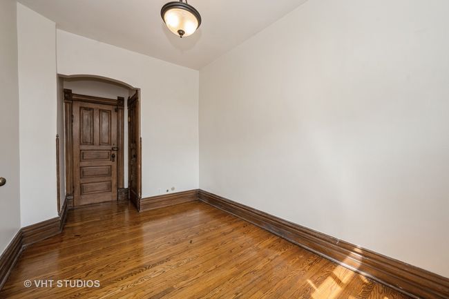 3 - 3216 North Ave, Condo with 3 bedrooms, 2 bathrooms and 2 parking in Chicago IL | Image 6