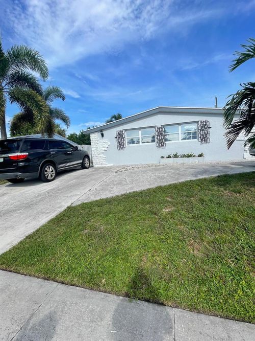 9170 Keating Dr, Palm Beach Gardens, FL, 33410-5950 | Card Image