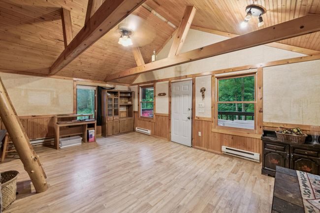 Living Room | Image 9