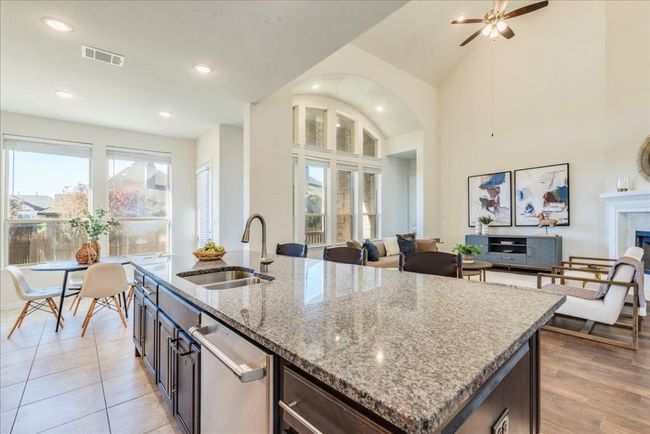 1689 Cool Spring Way, House other with 5 bedrooms, 4 bathrooms and 2 parking in Austin TX | Image 5