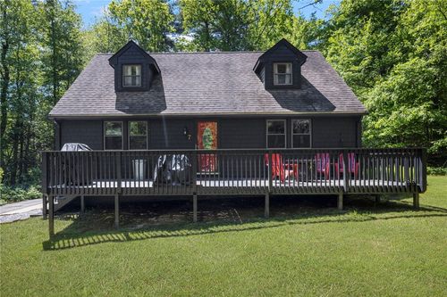 7 Spruce Ridge Dr, Chepachet, RI, 02814-1525 | Card Image