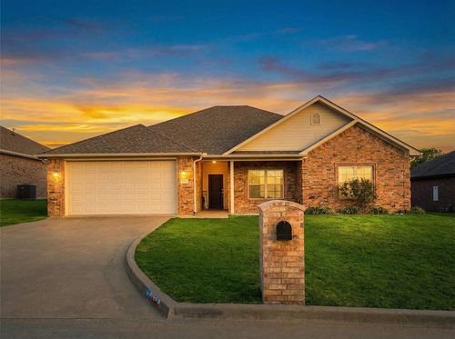 114 Brookway Ln, Longview, TX, 75604-9835 | Card Image