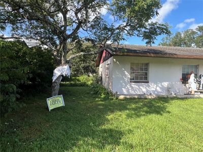 1301 Mill Creek Circle, House other with 3 bedrooms, 2 bathrooms and null parking in Kissimmee FL | Image 2