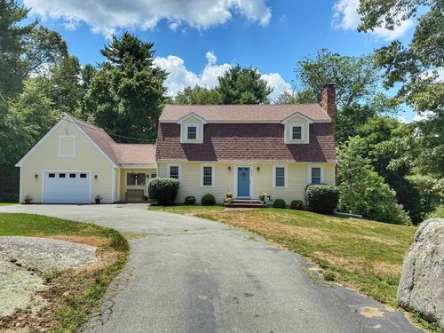 840 Hancock St, Abington, MA, 02351-1036 | Card Image