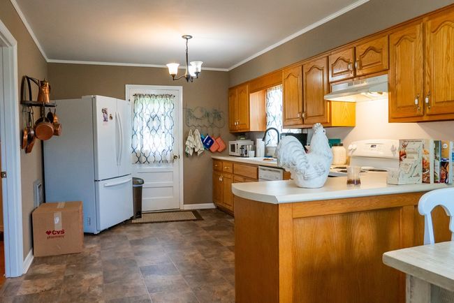 280 Blue Hill Ln, Home with 3 bedrooms, 1 bathrooms and 1 parking in Gainesboro TN | Image 6