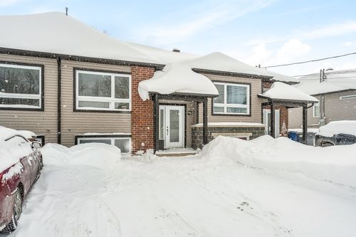 48 Rue Du Louvain, Waterloo, QC, J0E2N0 | Card Image