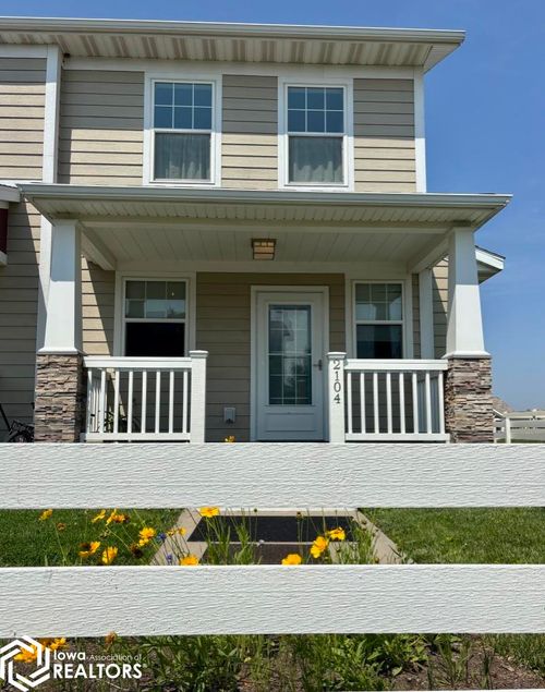 2104 Jade Ln, Fairfield, IA, 52556-2300 | Card Image