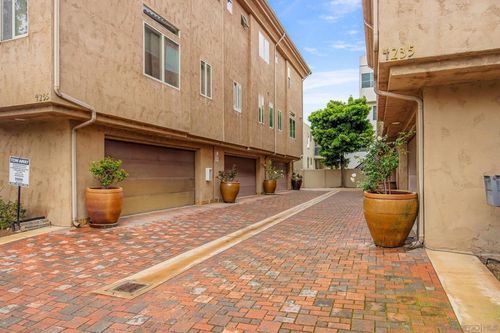 5-4235 3rd Ave, San Diego, CA, 92103-7473 | Card Image