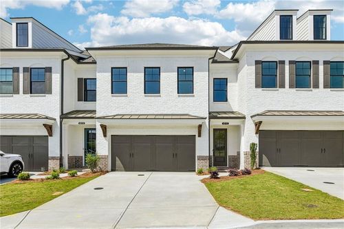 64-4916 Molder Ave, Buford, GA, 30518-6451 | Card Image