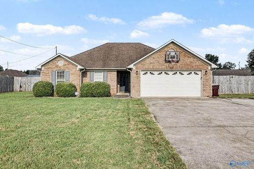 20448 Johnson Rd, Athens, AL, 35613-4912 | Card Image