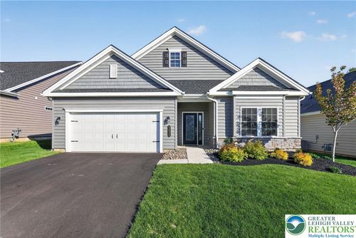 5490 Traditions Dr, Coopersburg, PA, 18036-8732 | Card Image