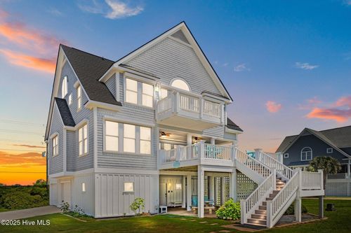 4340 Island Dr, N Topsail Beach, NC, 28460-8218 | Card Image