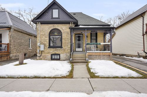 7 Myrtle St, Saint Thomas, ON, N5R2E6 | Card Image