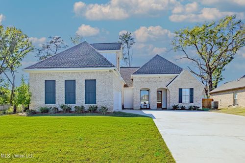 218 Baleigh Dr, Canton, MS, 39046-1270 | Card Image