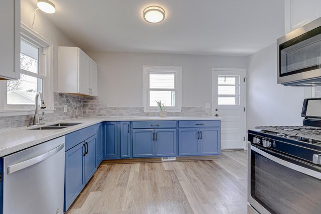 6923 Queen Ave S, House other with 3 bedrooms, 2 bathrooms and null parking in Richfield MN | Image 4
